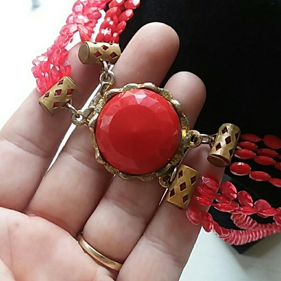 Vintage Necklace with Clip Earrings Set - Picture 4 of 6